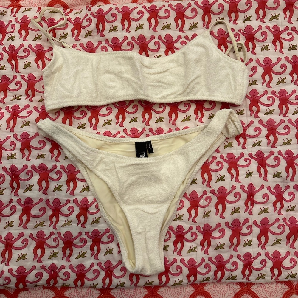 TRIANGL SWIMSUIT